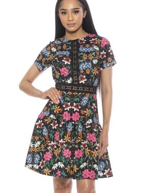 Alexia Admor Floral Fit-and-Flare Short Sleeve Dress with lace trim